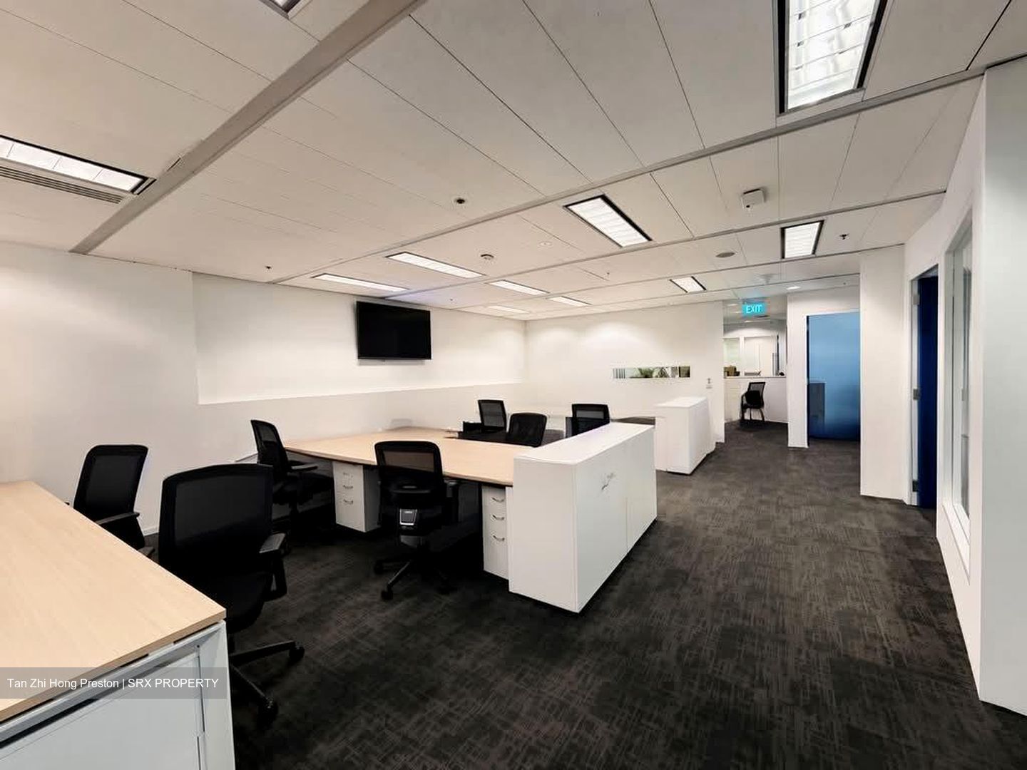 Gateway East (D7), Office #600642941